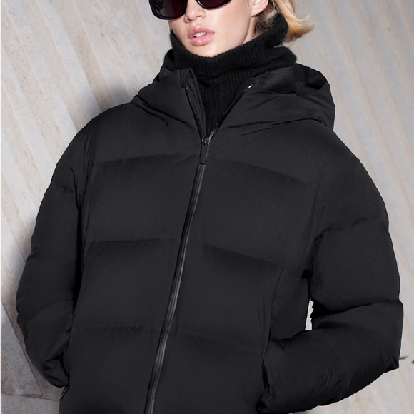 Aritzia Jackets & Blazers - Women's Black Puffer Jacket (Aritzia)